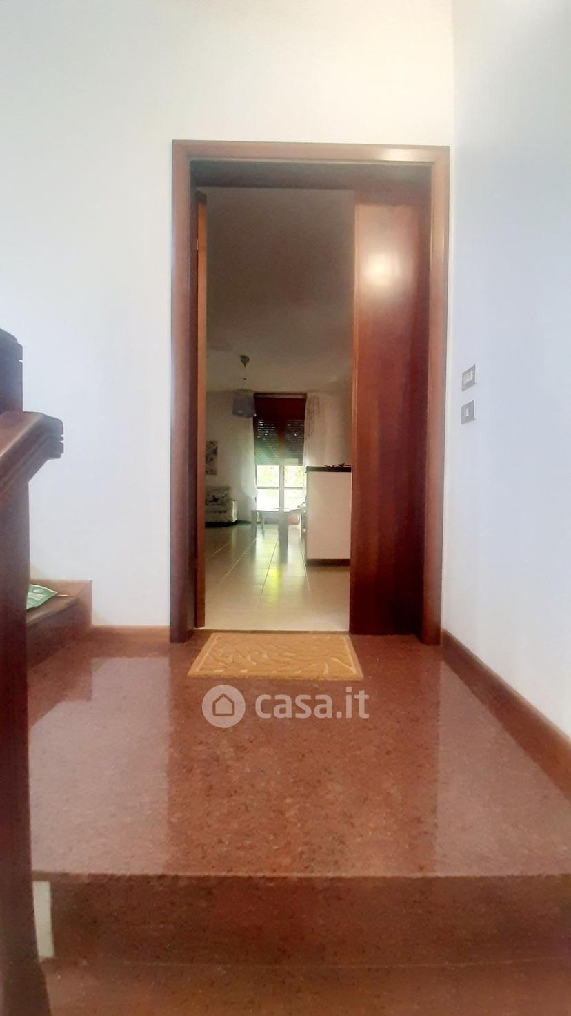 Stanza in Via Pietro Mascagni — foto 5 di 11