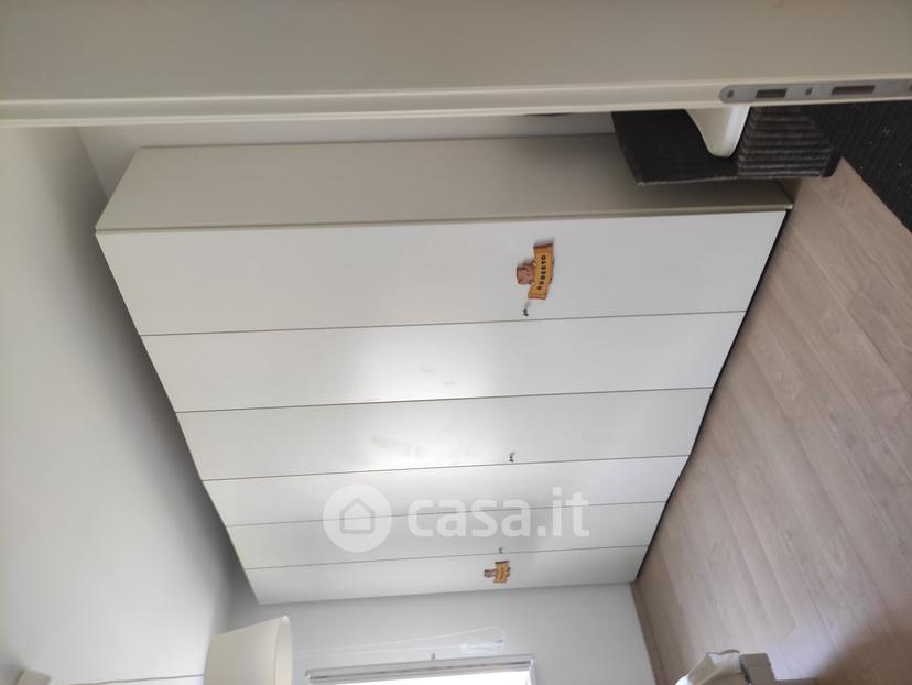 Stanza in Via Rive Fontane — foto 3 di 4