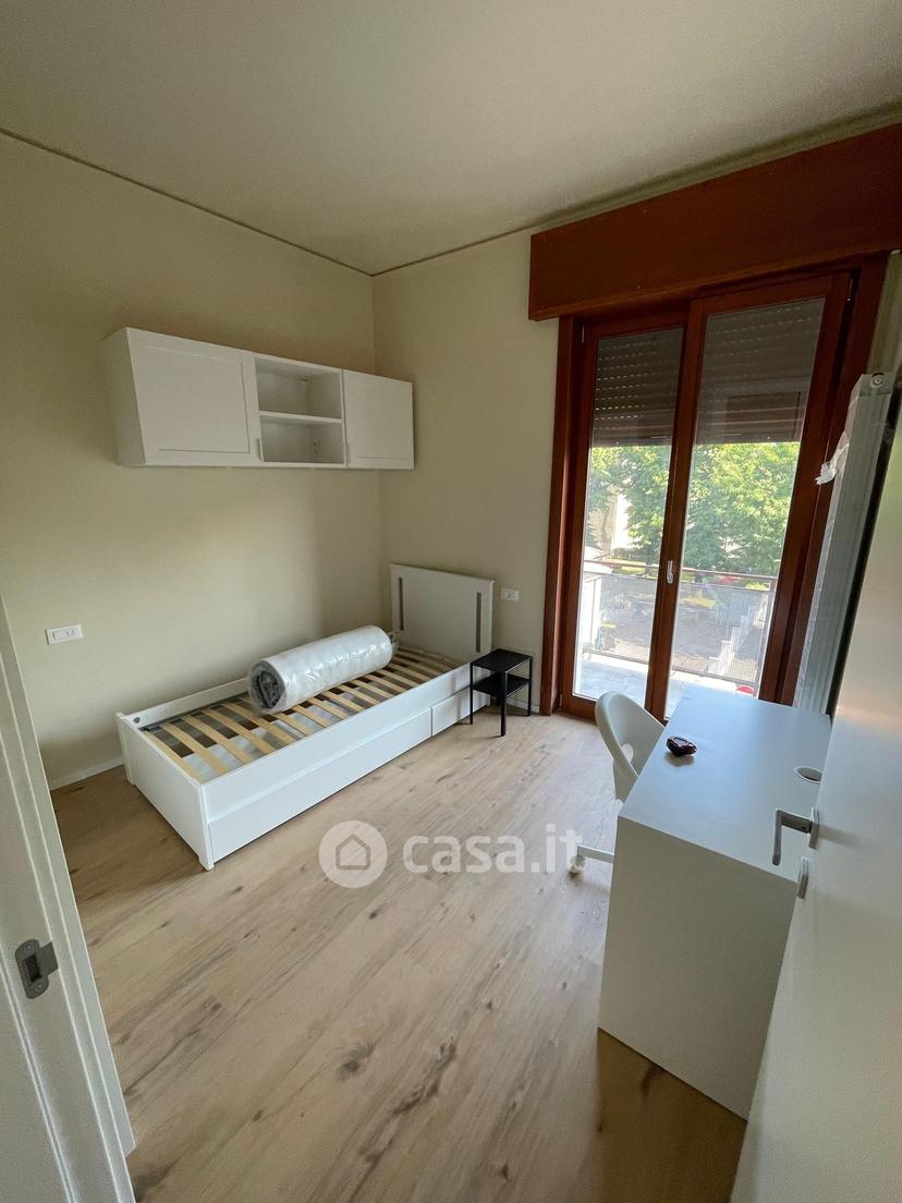 Stanza in Via Piero Bessone 3 — foto 11 di 15