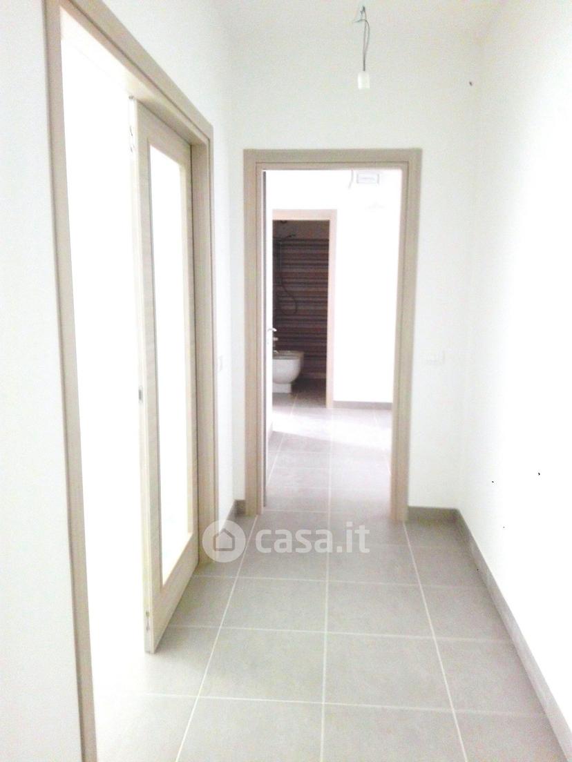 Stanza in Via Sallustio 49 — foto 2 di 32