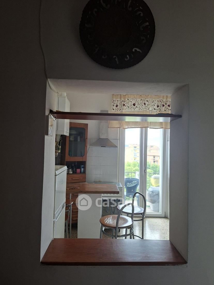 Stanza in Via Luigi Rossi Danielli 7 — foto 3 di 15