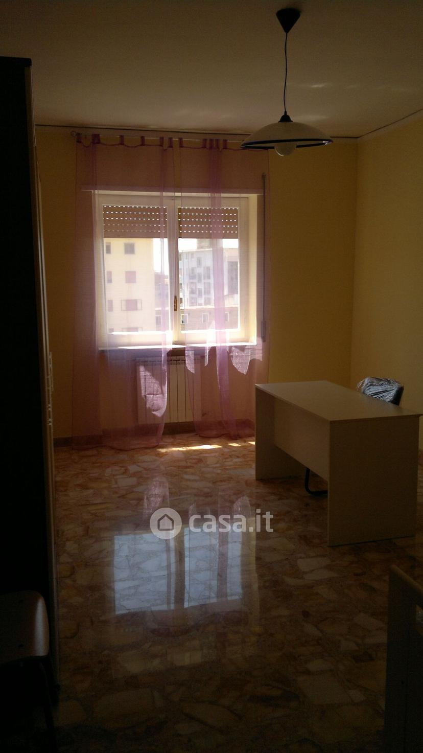Stanza in Viale Abramo Lincoln 119