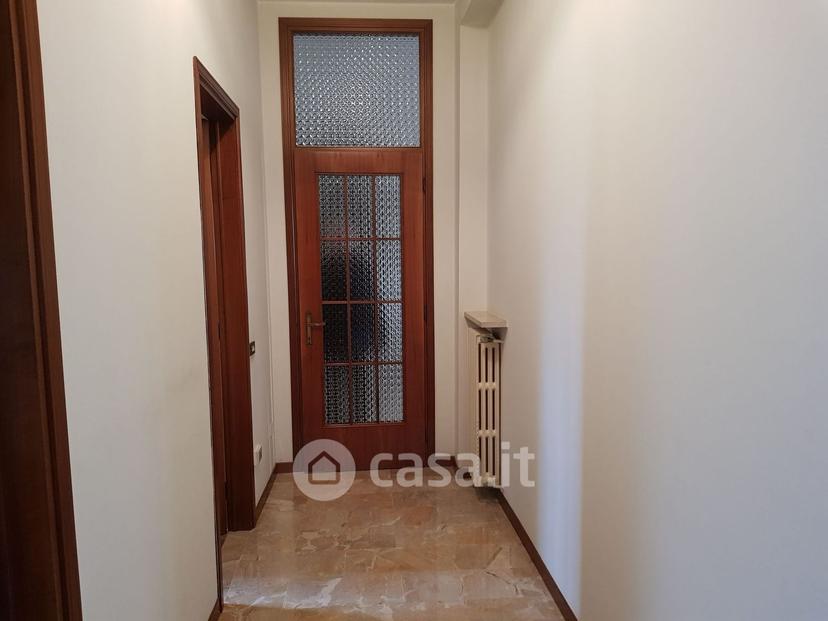 Villa in Via Alcide de Gasperi — foto 17 di 63