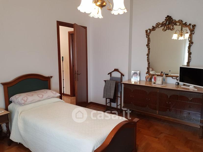 Villa in Via Alcide de Gasperi — foto 37 di 63