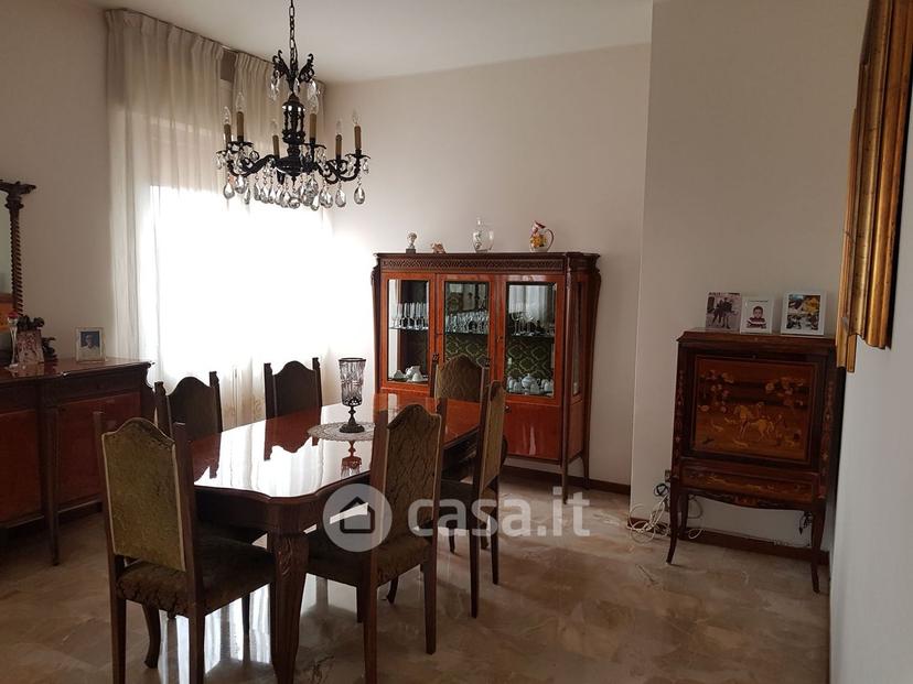 Villa in Via Alcide de Gasperi — foto 57 di 63