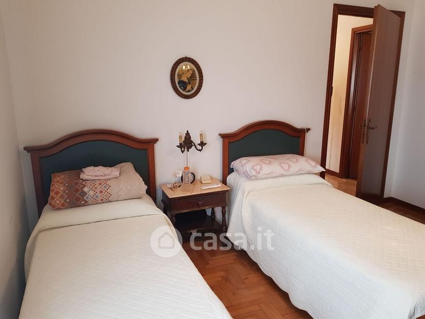 Villa in Via Alcide de Gasperi — foto 16 di 63
