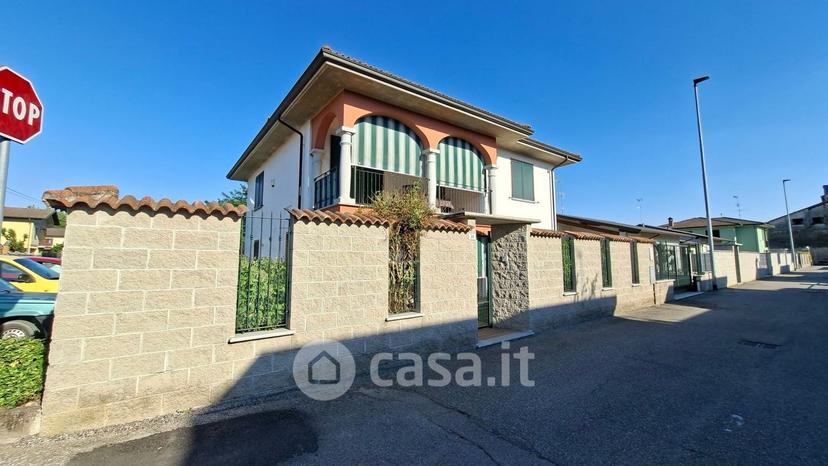 Villa in Via Ada Negri 3 — foto 24 di 53