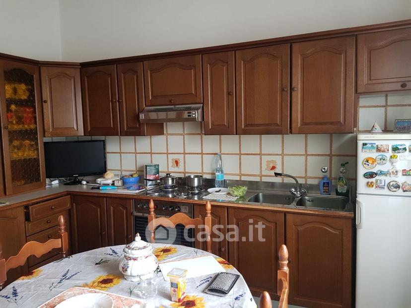 Villa in Via Alcide de Gasperi — foto 36 di 63