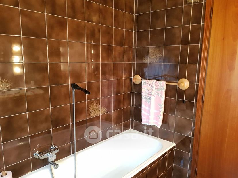 Villa in Via Alcide de Gasperi — foto 26 di 63