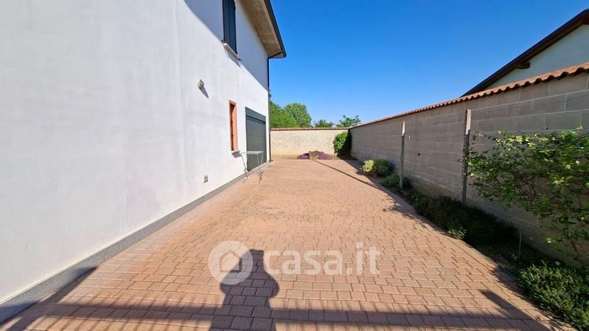 Villa in Via Ada Negri 3 — foto 21 di 53