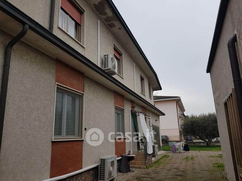 Villa in Via Alcide de Gasperi — foto 8 di 63