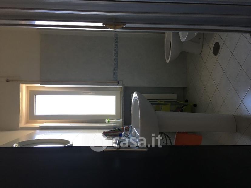 Stanza in Via Luigi Curto 140 — foto 4 di 4