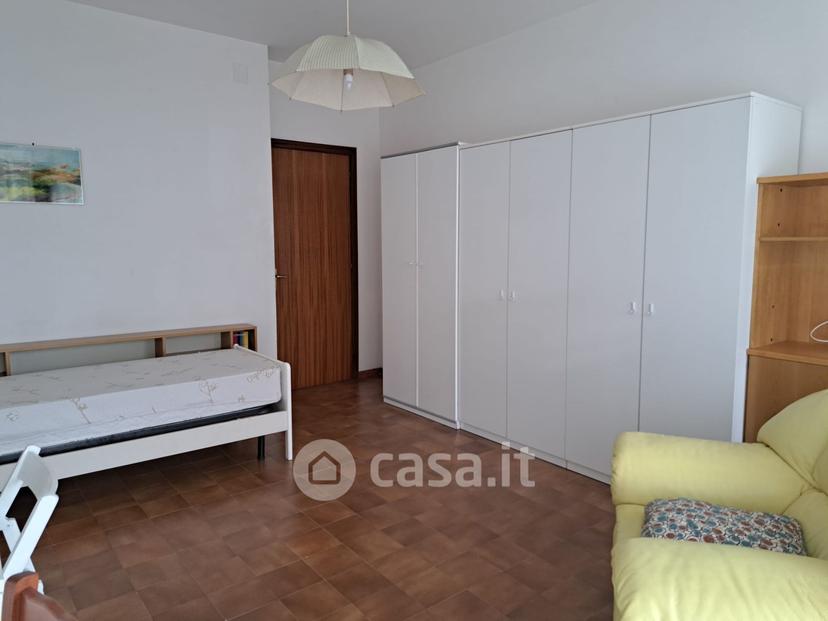 Stanza in Via Bonconte da Montefeltro 28 — foto 4 di 10