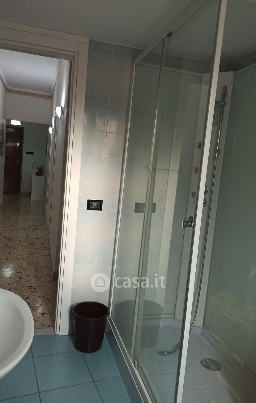 Stanza in Via Alcide de Gasperi 7 — foto 3 di 22