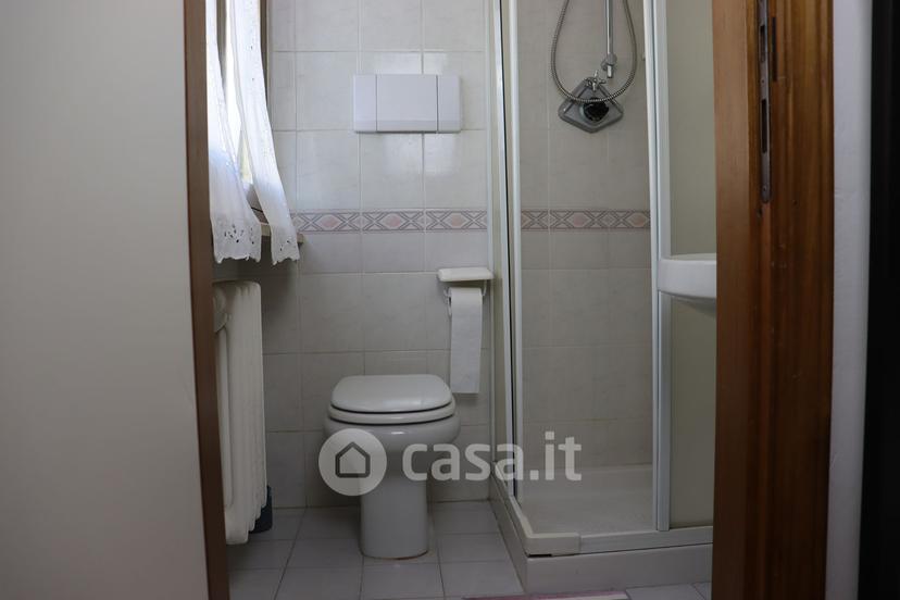 Stanza in Via Vasco de Gama — foto 4 di 8