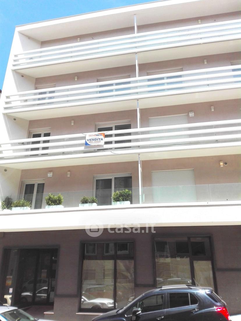 Stanza in Via Sallustio 49 — foto 9 di 32