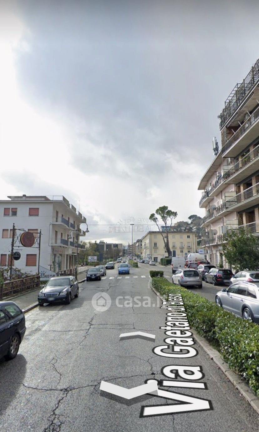 Stanza in Via Gaetano di Biasio 24 — foto 3 di 4