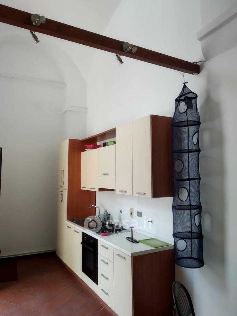 Stanza in Via Monte di Pietà 4 — foto 2 di 31