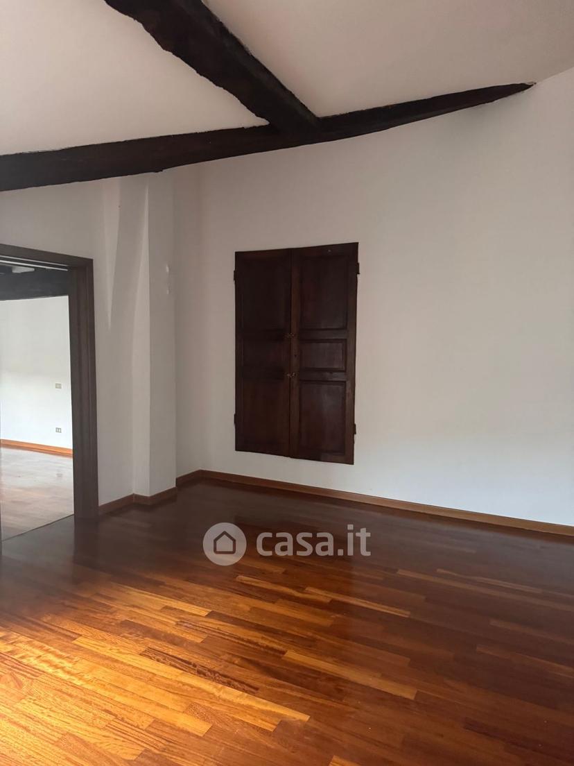 Trilocale in Piazza del Monte — foto 14 di 15