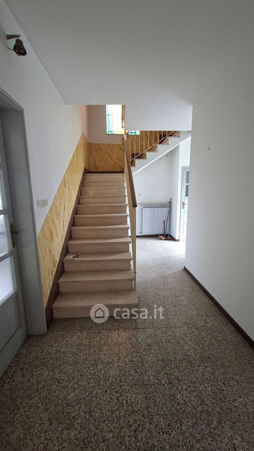 Villa in Via Reale 2 — foto 10 di 26