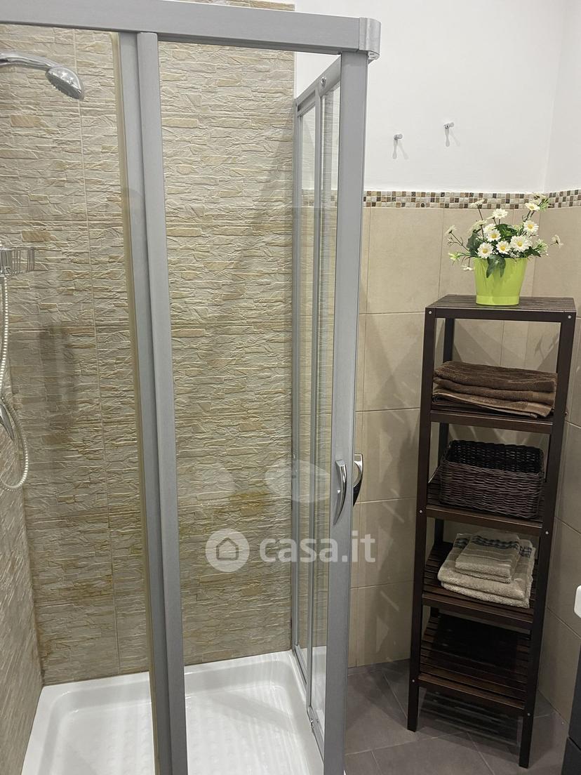 Stanza in Via G. Oberdan 32 — foto 5 di 9
