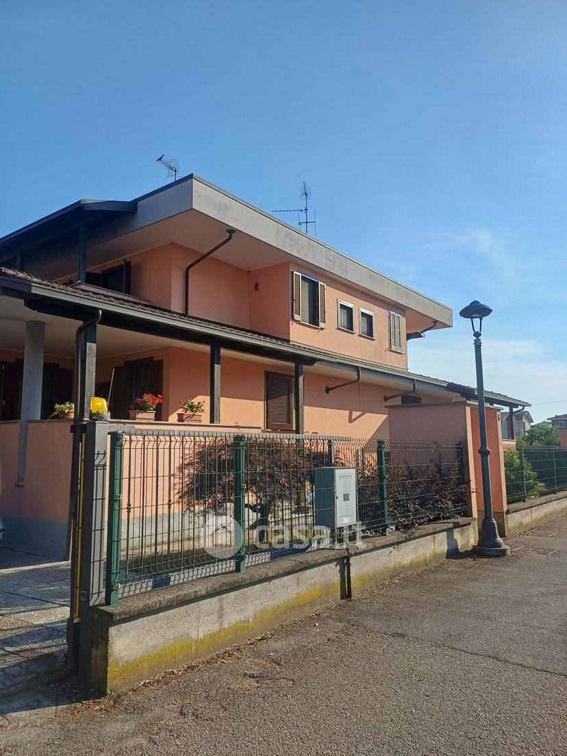 Villa in Via Dante Graziosi — foto 16 di 19