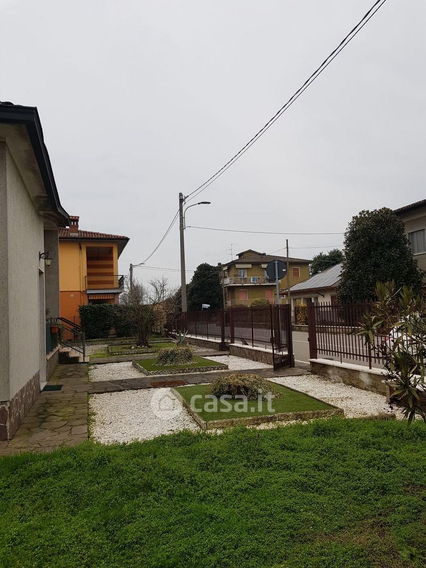 Villa in Via Alcide de Gasperi — foto 54 di 63