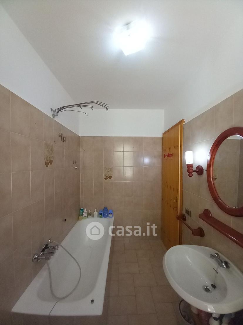Trilocale in Via Aldo Moro 19 — foto 18 di 78