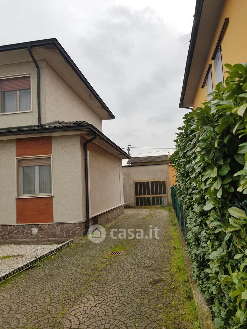 Villa in Via Alcide de Gasperi — foto 61 di 63
