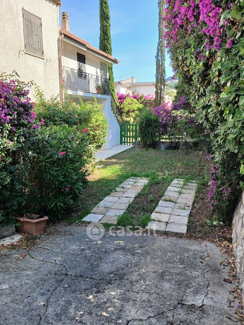 Trilocale in Via Roma 280 — foto 2 di 31