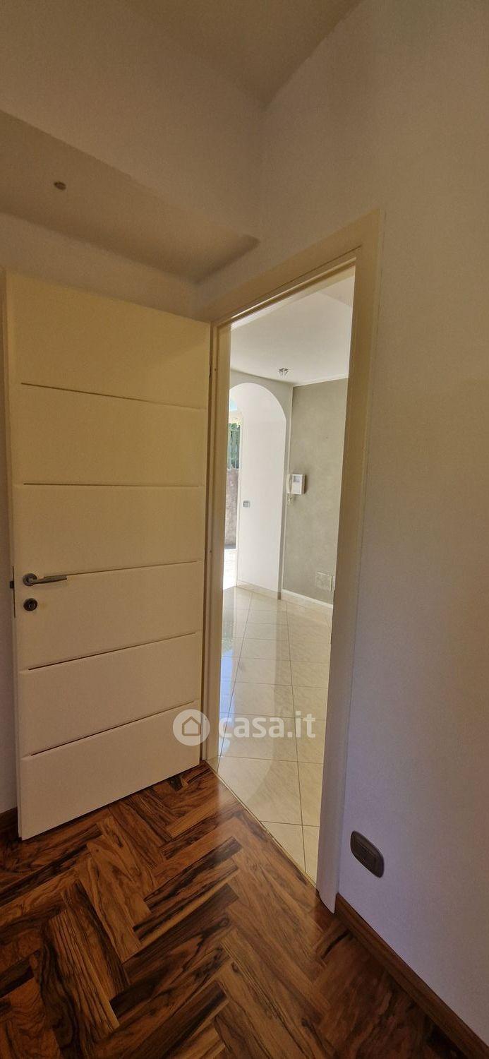 Appartamento in Via IV Novembre 8 — foto 27 di 84