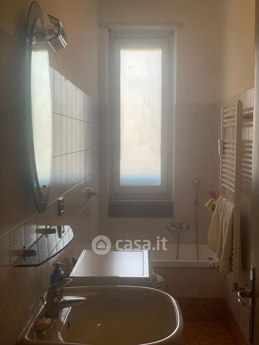 Stanza in Via Tunisi 103