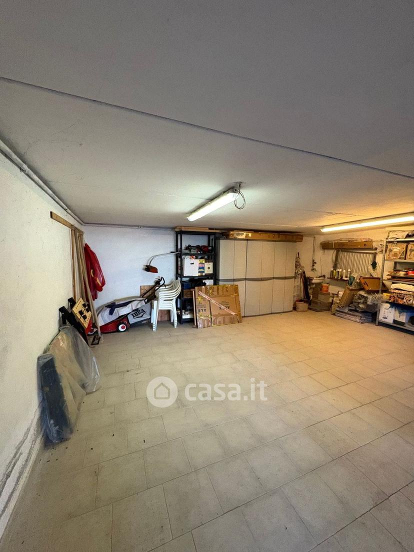 Quadrilocale in Via Vittorio Veneto — foto 15 di 41