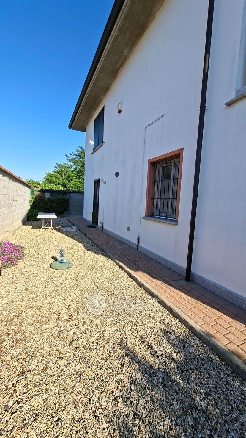 Villa in Via Ada Negri 3 — foto 22 di 53