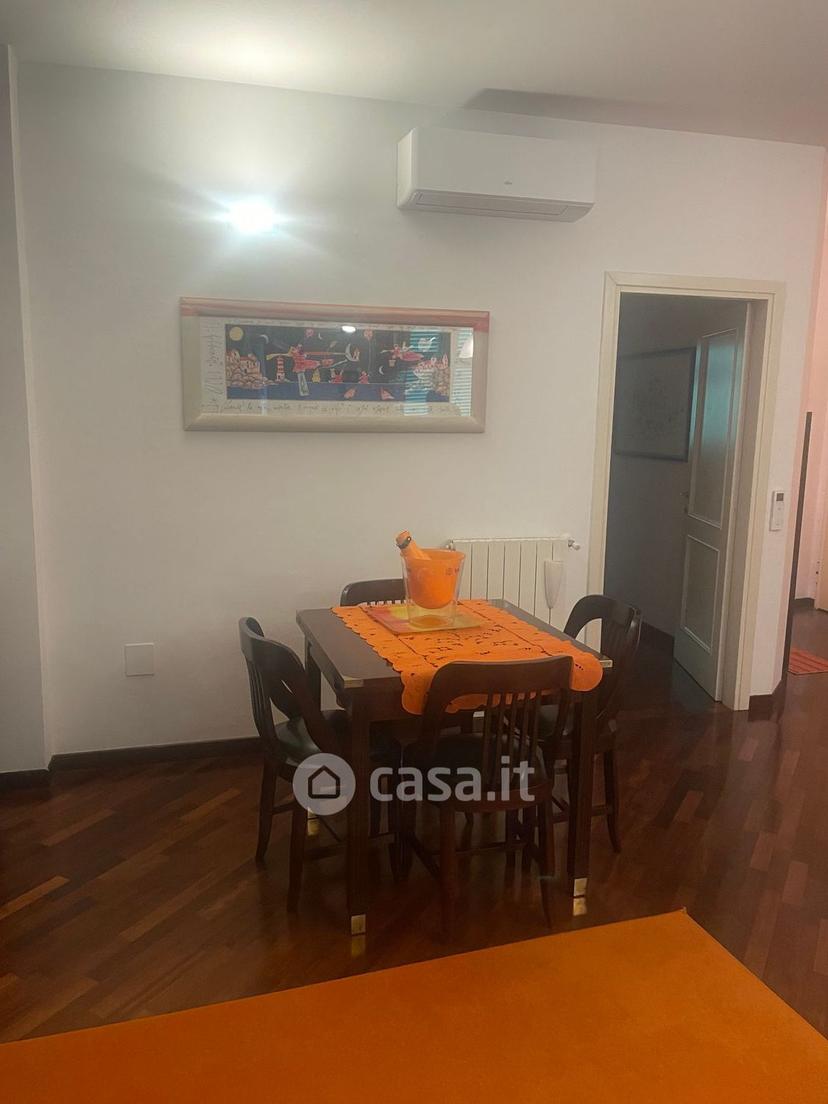 Quadrilocale in Via Castelli — foto 2 di 23