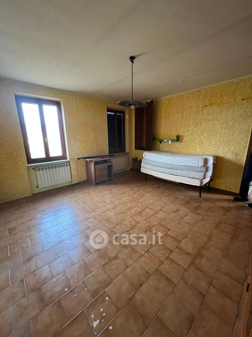 Trilocale in Via Roma 20 — foto 3 di 4