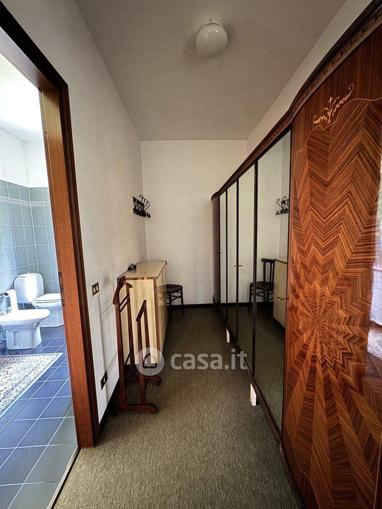 Villa in Viale Cristoforo Colombo 43 — foto 3 di 53
