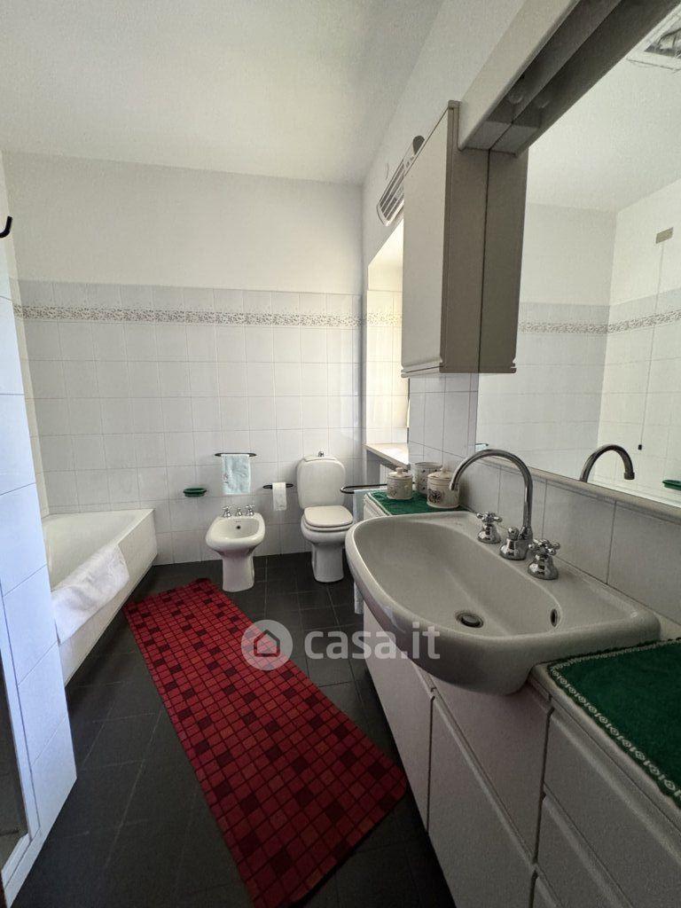 Villa in Viale Cristoforo Colombo 43 — foto 19 di 53