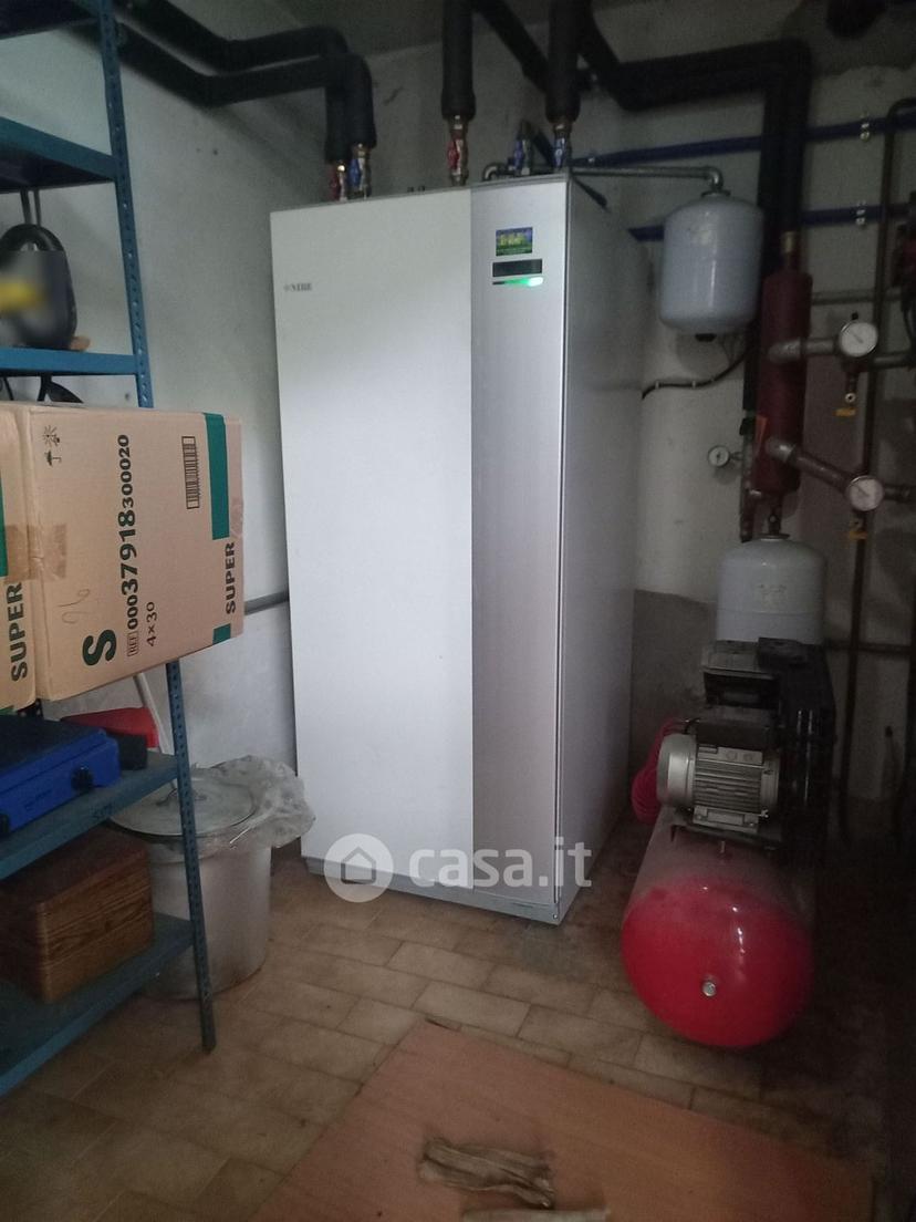Villa in Via Gagnago — foto 16 di 32