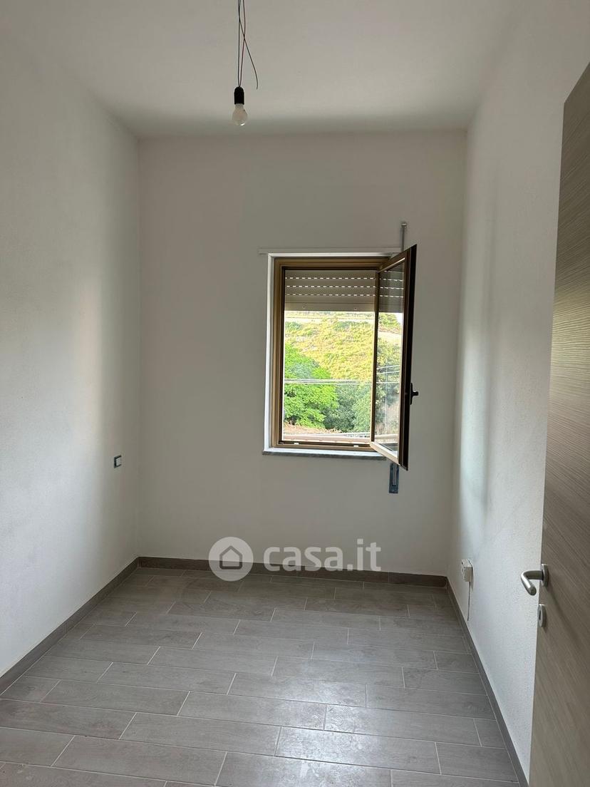 Trilocale in Via Petricciolo Alli 41 — foto 5 di 10