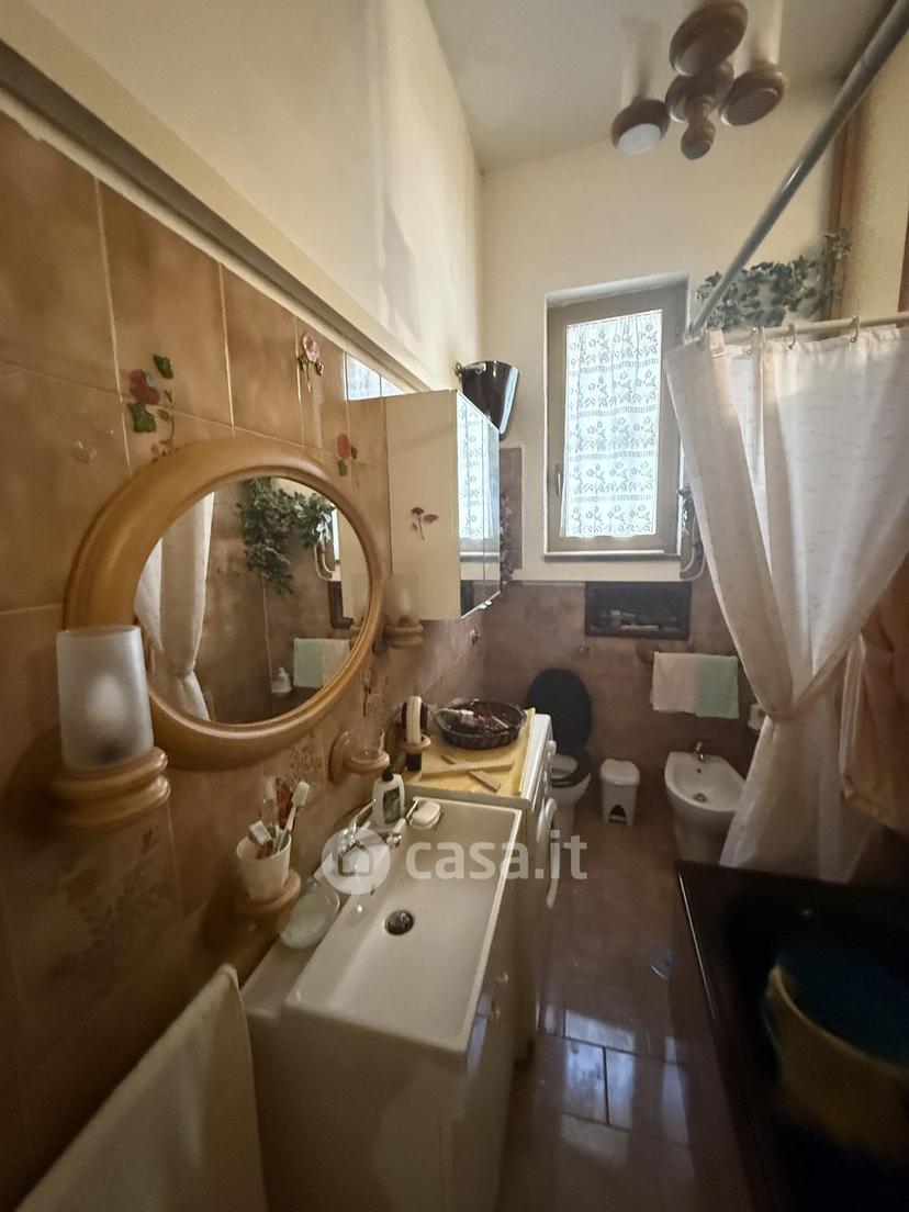 Stanza in Via E. di Noia 19 — foto 6 di 10