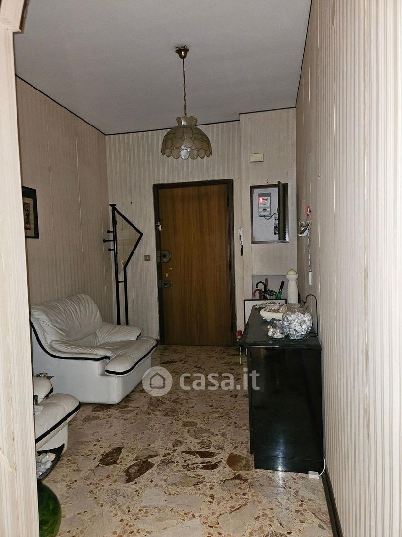 Quadrilocale in Via Gaetano Donizetti 14 — foto 3 di 29