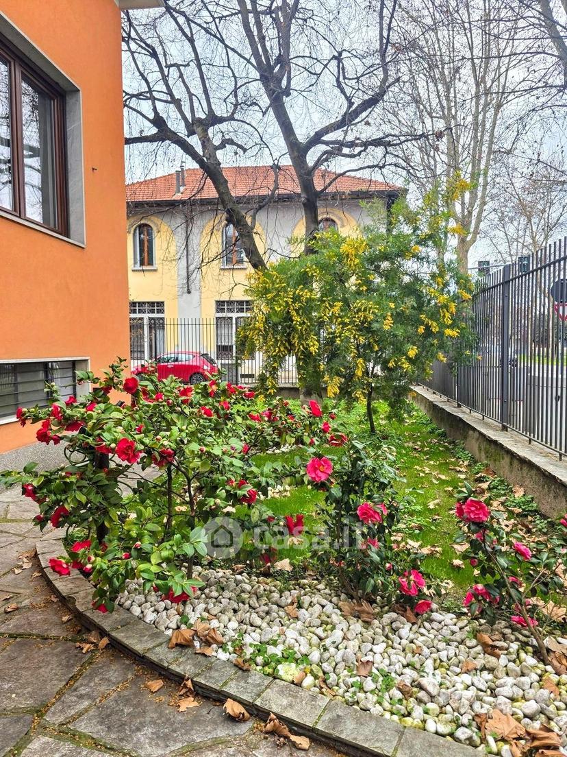 Villa in Viale Ugo Foscolo 46 — foto 34 di 70