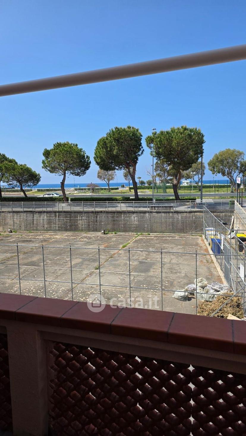 Trilocale in Corso del Tirreno 439 — foto 35 di 42