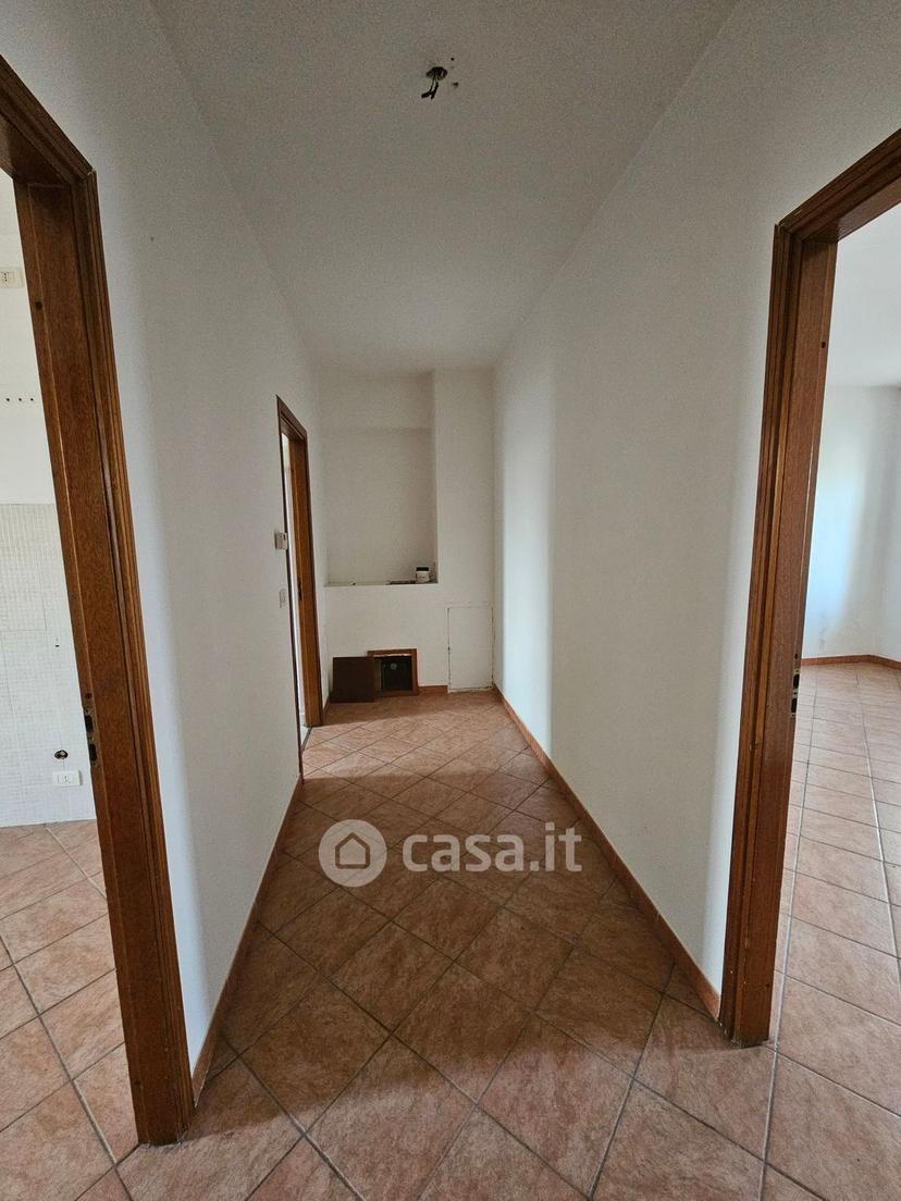 Bilocale in Via G. Garibaldi 16 — foto 4 di 11