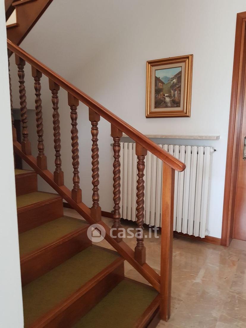Villa in Via Alcide de Gasperi — foto 44 di 63