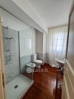 Trilocale in Via Cisa Sud 266