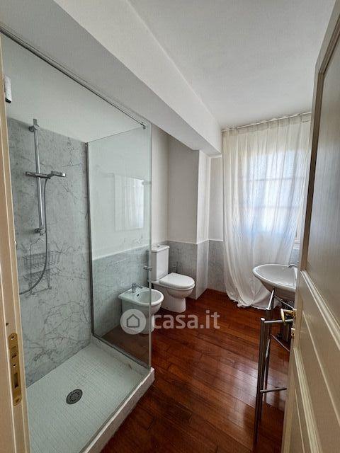 Trilocale in Via Cisa Sud 266
