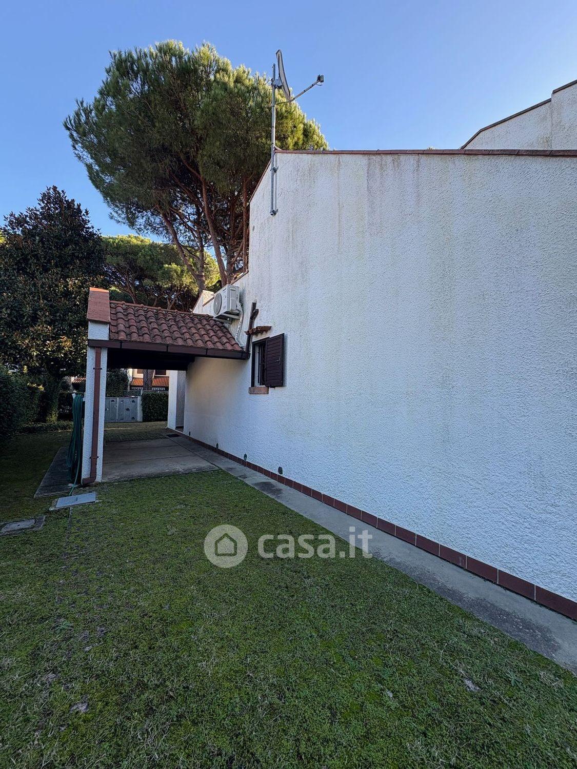Villa in Viale Leoncavallo 123