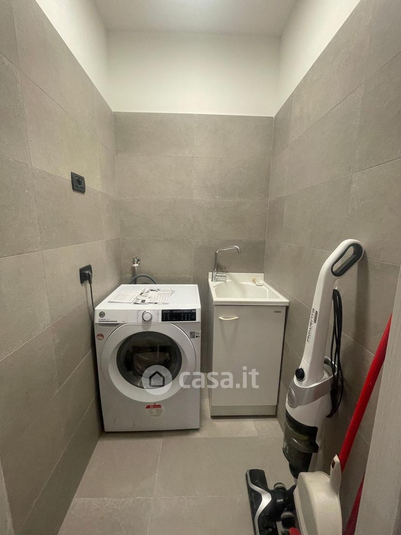 Stanza in Via Bartolomeo Spani 18 d — foto 21 di 35